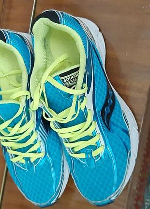 Кросівки  saucony  39-40    25,5см