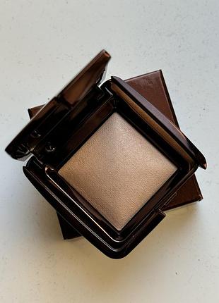 Пудра hourglass 1,3g dim light