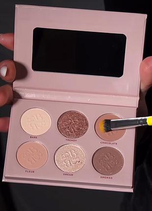 Палетка тіней для повік match eyeshadow palette