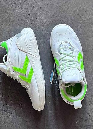 Белые подростковые кроссовки мальчику hummel