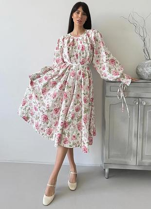 Белое платье миди оверсайз с цветочным принтом и объемными рукавами в стиле бохо из льна