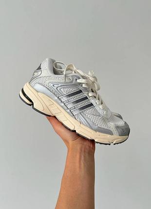 Кроссовки женские adidas response silver/beige