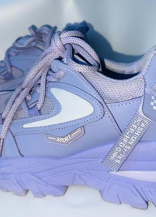 Фіолетові кросівки 39
