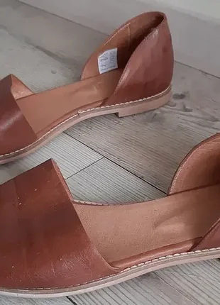 Шкіряні босоніжки  roberto santi (р.39/португалія)