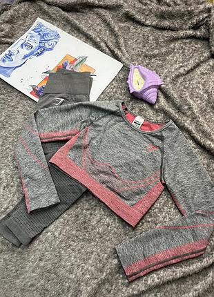 Gymshark спортивний топ