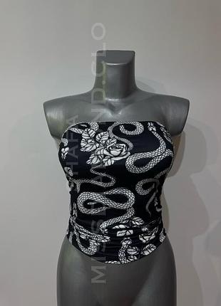 Топ в готичному стилі