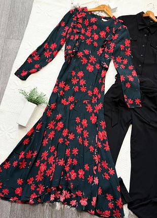 Сукня в квіти