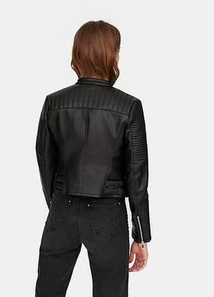 Стильна куртка косуха