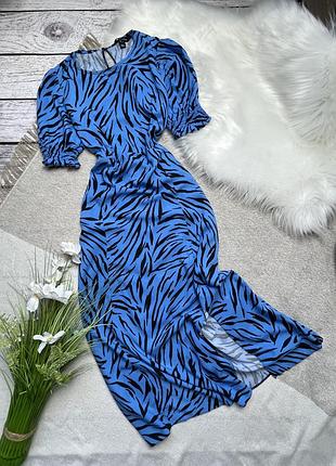 Натуральна жіноча сукня