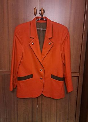 Жіночий вінтажний жакет