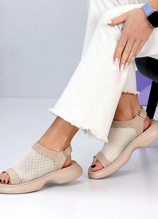 Босоножки женские
