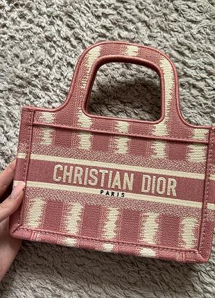 Christian dior базова маленька розова сумка Never Toploader lady dior номерна оригінал2 фото