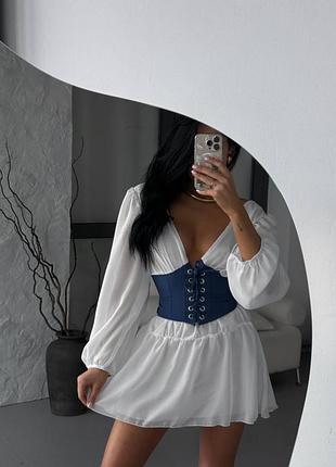Корсетный костюм состоит из юбки и топа