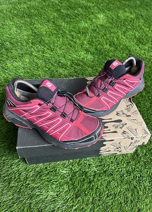 Кроссовки соломон на гортексе 40, 25см