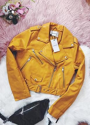 Гірчична куртка косуха з екошкіри