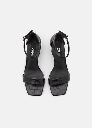 Шкіряні босоніжки zign