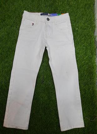 Джинсы белые