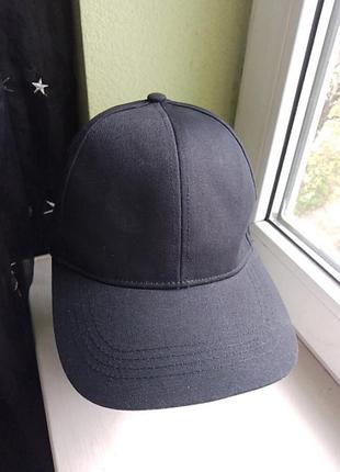 Бейс базовый черный,ван сайз. asos