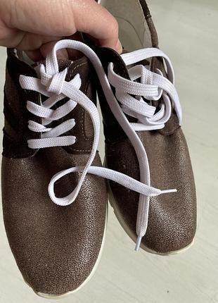 Нові кросівки florina 41