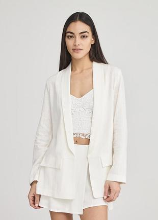 Блейзер із натурального льону