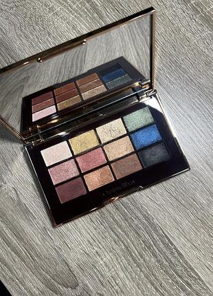 Палетка тіней charlotte tilbury the icon palette