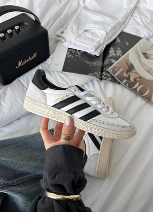 Кроссовки adidas spezial