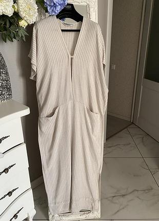Дуже стильне плаття від зара