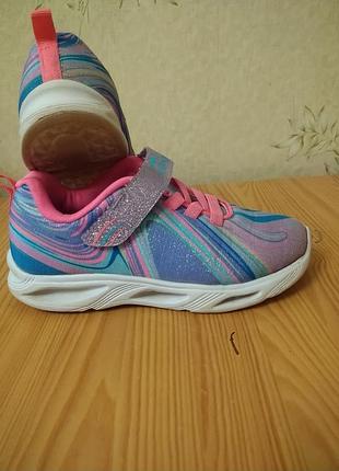 Кросiвки для дiвчинки