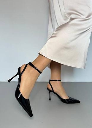 Чорні туфлі на завʼязках лаковані туфлі на підборах чорні туфлі лак на каблуку туфлі на шпильці