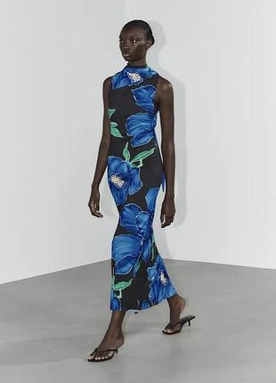 Струящееся платье с принтом