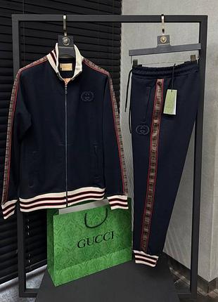 Чоловічий спортивний костюм gucci
