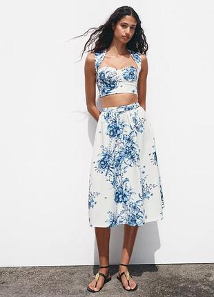 Женский принтованый костюм с длинной юбкой и топом