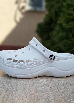 Crocs белые с логотипом шлепанцы женские кроссовки кроссовки кроссовки