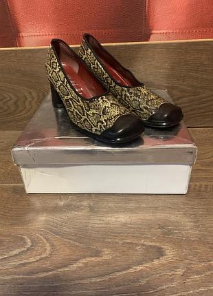 Туфлі вінтаж