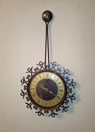 Годинник настінний "янтар".