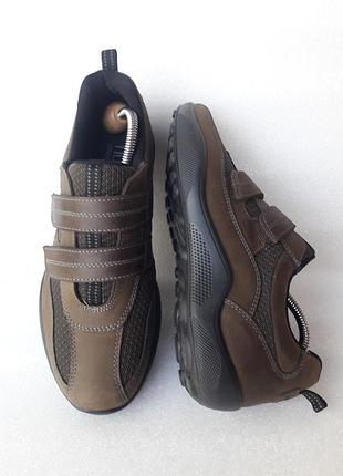 Шкіряні кросівки ідеальний стан 41, 5 р. (27 см)