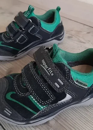 Кожаные кроссовки superfit gore-tex (р.24)