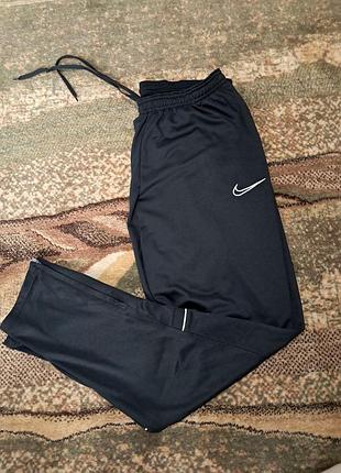 Спортивні штани nike dri-fit