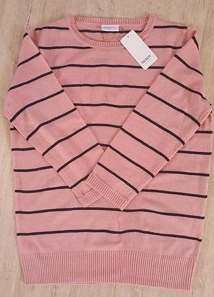 Жіноча кофтина з четвертим рукавом