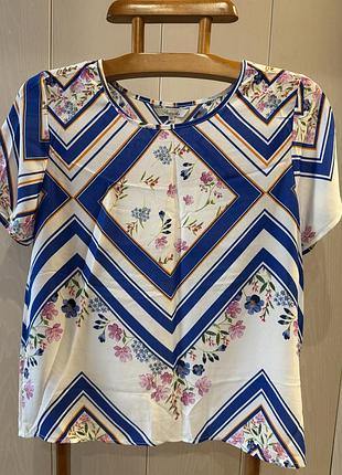 Блузка в наявності 20.