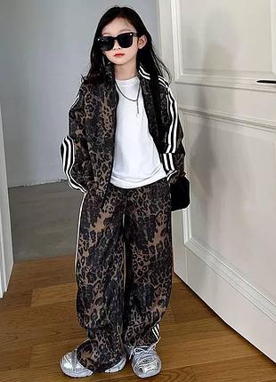 Стильний костюм