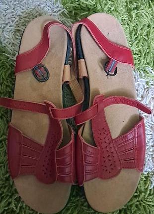 Босоніжки жіночі, натуральна шкіра. устілка 27 см