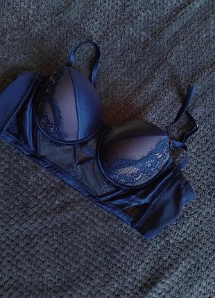 Бюстгалтер