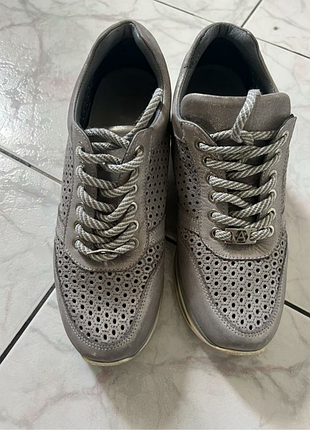 Кроссовки кожа 40 размер 27,5 см