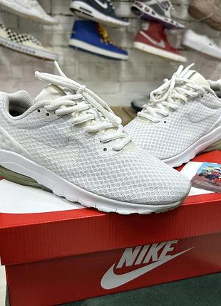 Жіночі спортивні кросівки nike air max motion для бігу білі сітка 39 р