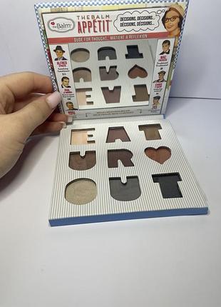 Палетка тіней thebalm “appétit” – краса зі смаком ретро!