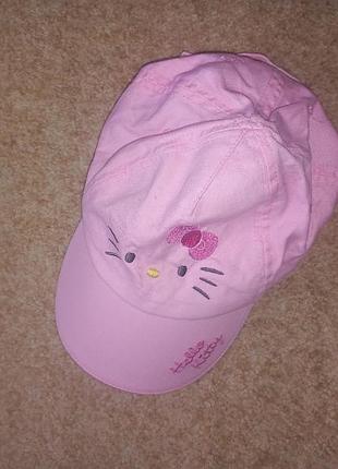 Фірмова кепка-бейсболка