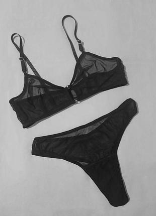 Комплект лиф и трусики стринги