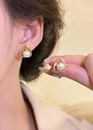 Базовые серьги жемчужинки шариков жемчуга