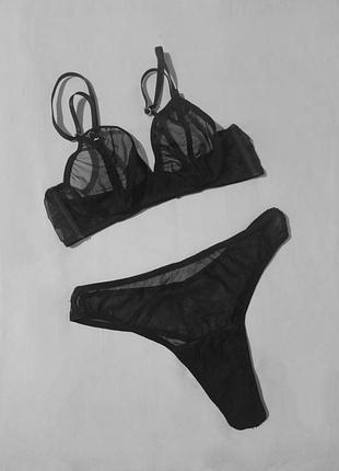 Комплект лиф без косточек и трусики стринги